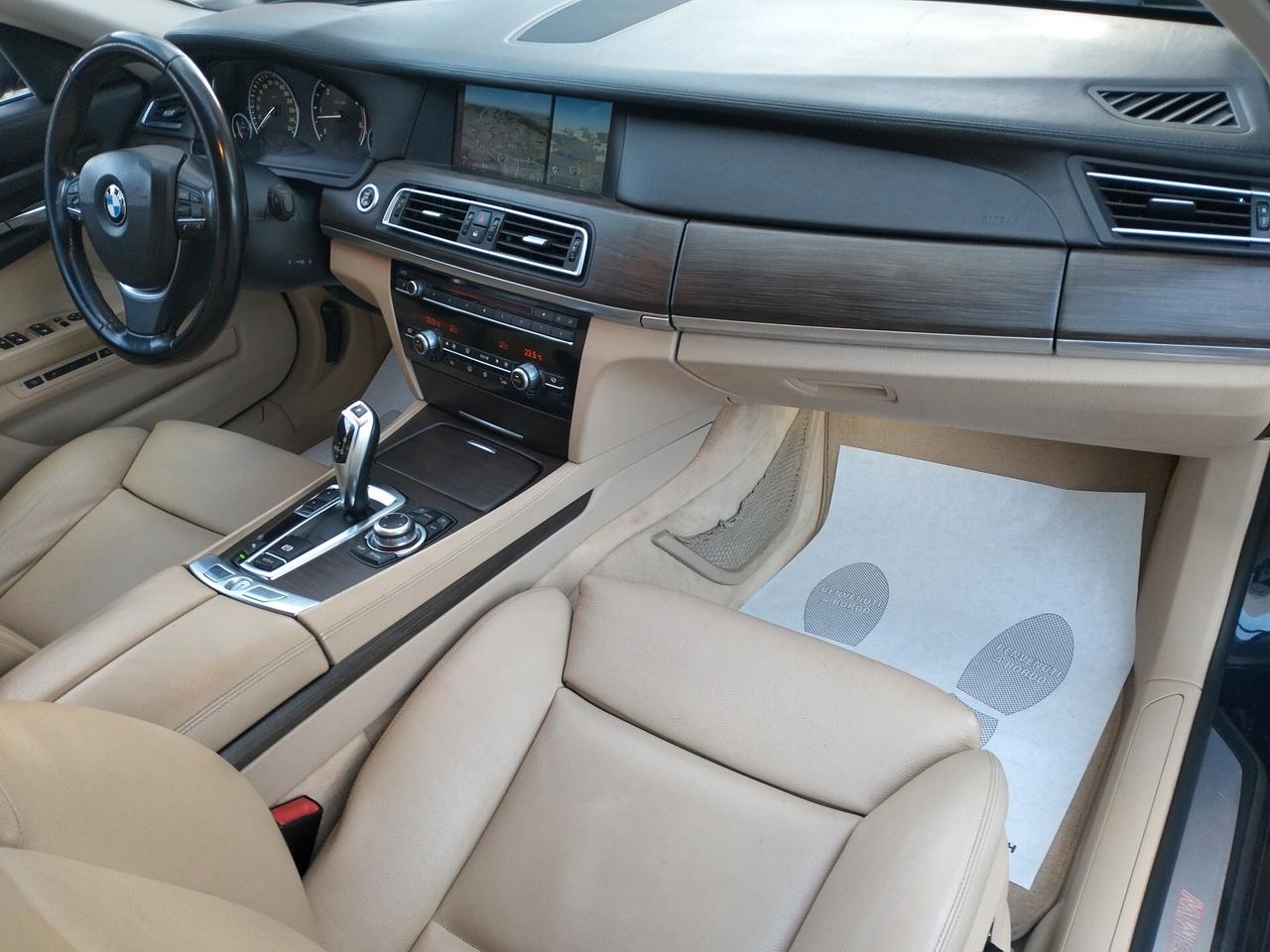 BMW 730 d Serie 7 F/01-02 Futura auto