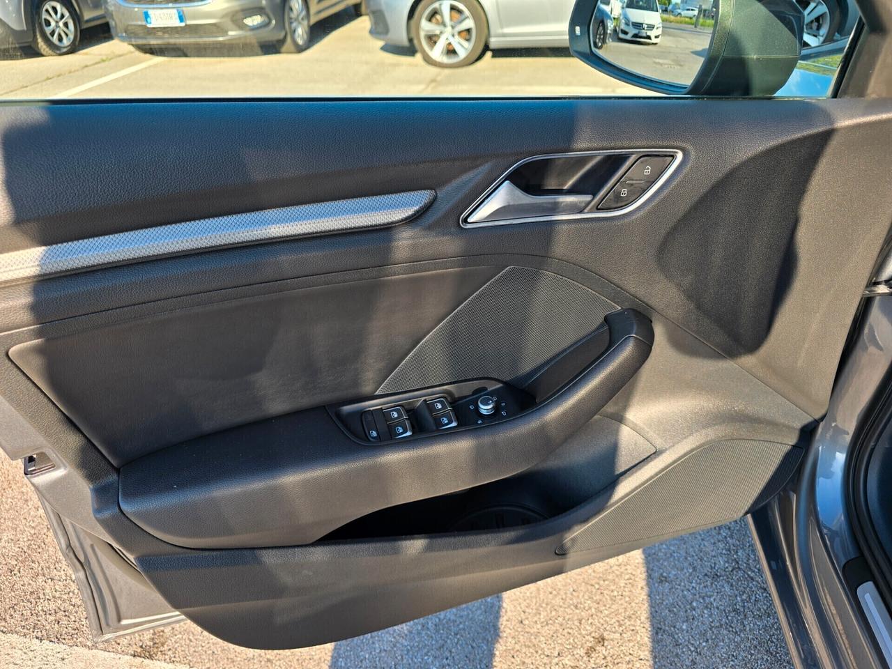 Audi A3 SPB 1.6 TDI 116 CV OK NEOPATENTATI