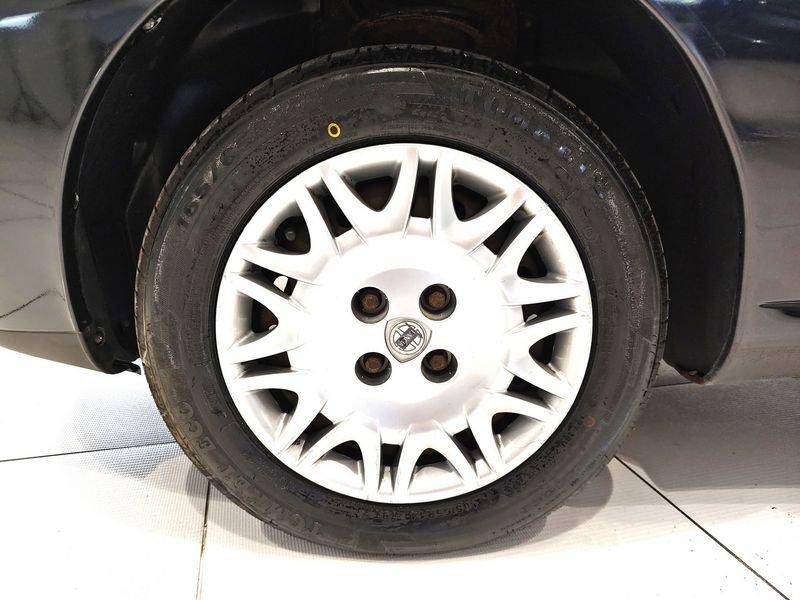 Lancia Y Y 1.2