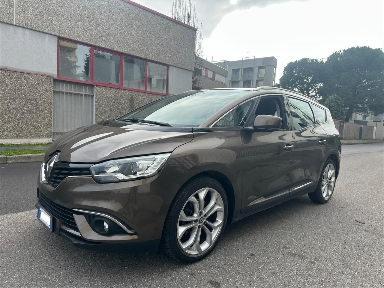 Renault Grand Scenic TCe 130 CV Energy Initiale Paris