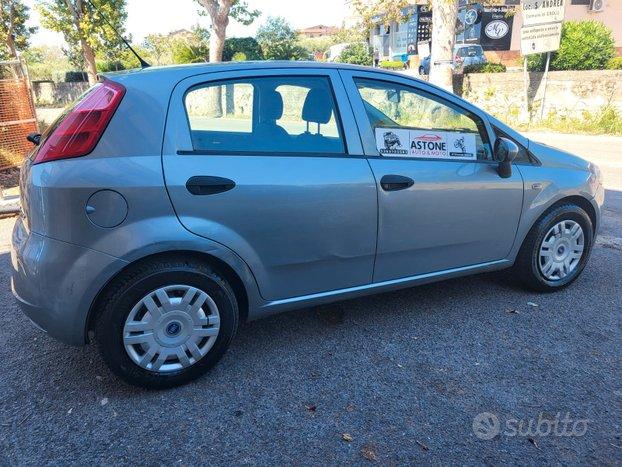 FIAT Grande Punto - 2010 automatica/gpl