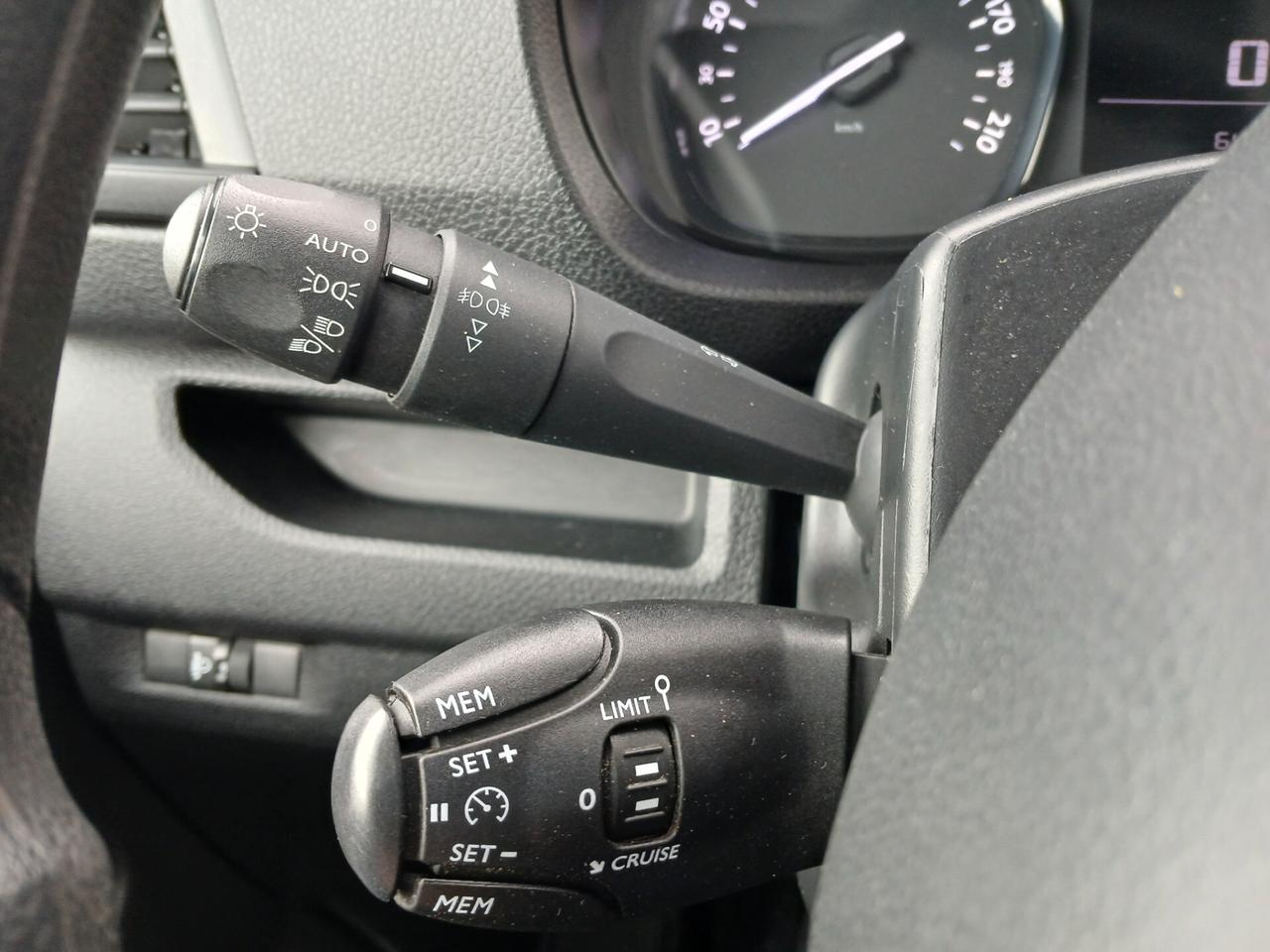 PEUGEOT EXPERT BHDi 120 PL-TN 2023