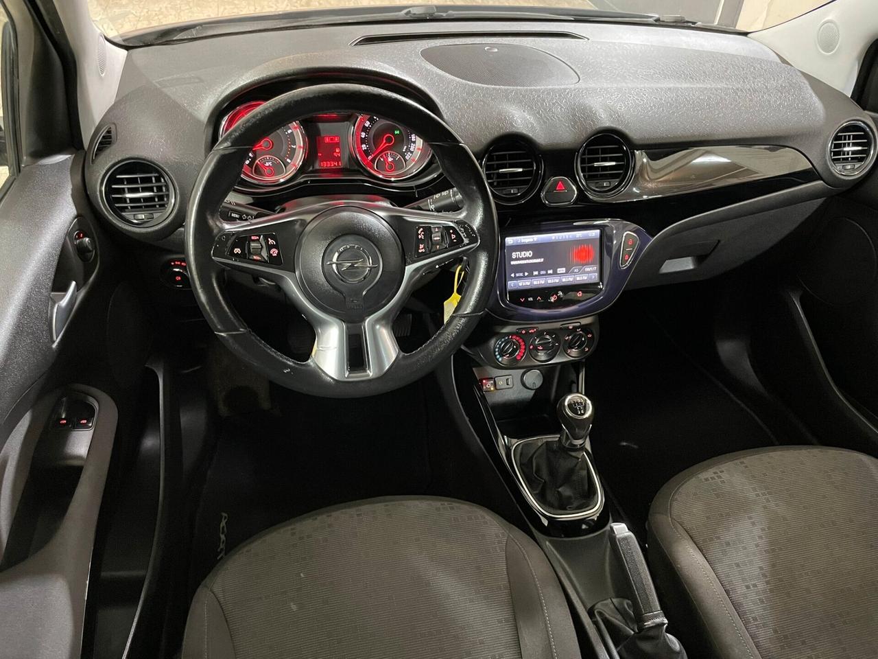 Opel Adam 1.2 70 CV White/Black Link GPL