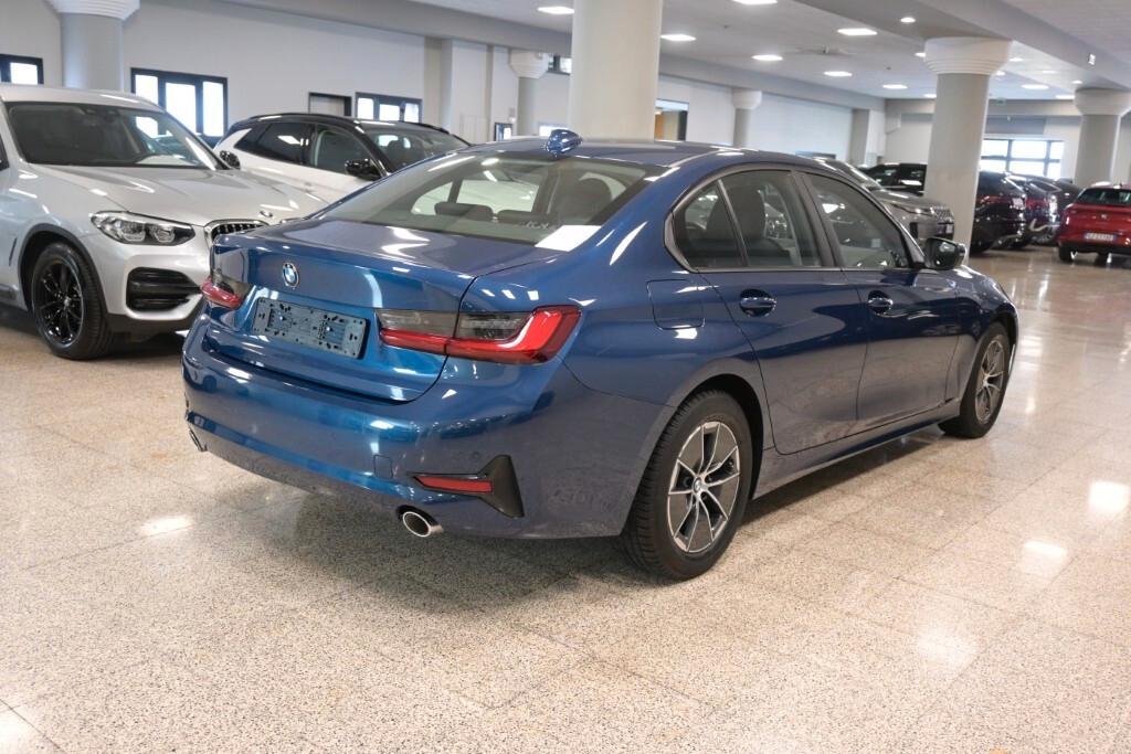 BMW 316D 122CV 6M. BUSINESS ADVANTAGE ( FARI LED - BMW DIGITAL COCKPIT - PELLE - NAVI - MIRROR - PDC )