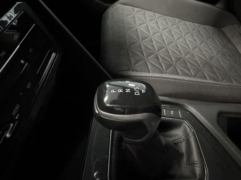 Volkswagen Tiguan II 2021 2.0 tdi Life 150cv dsg