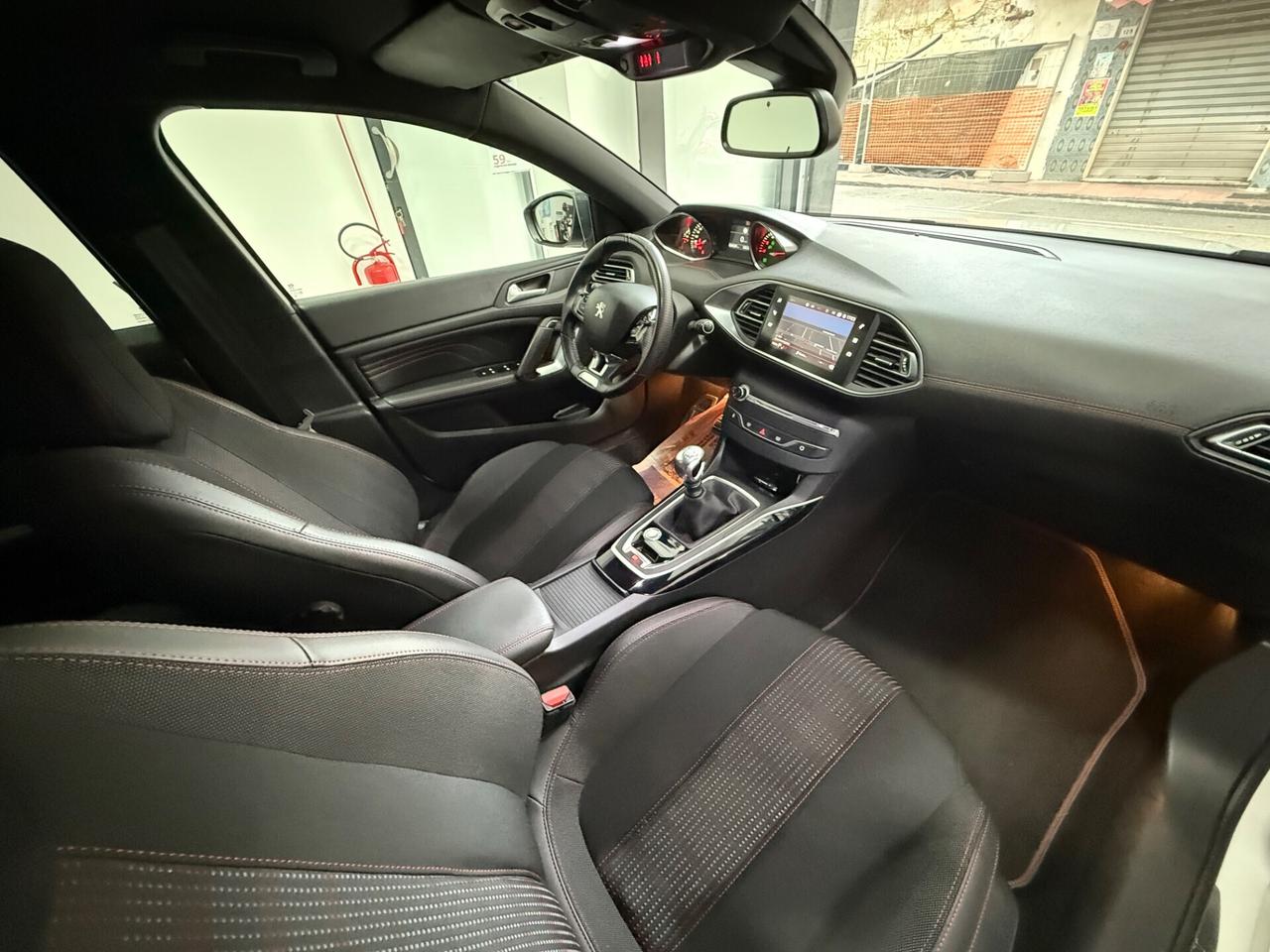 PEUGEOT 308 BlUE HDi 130 S&S GT LINE