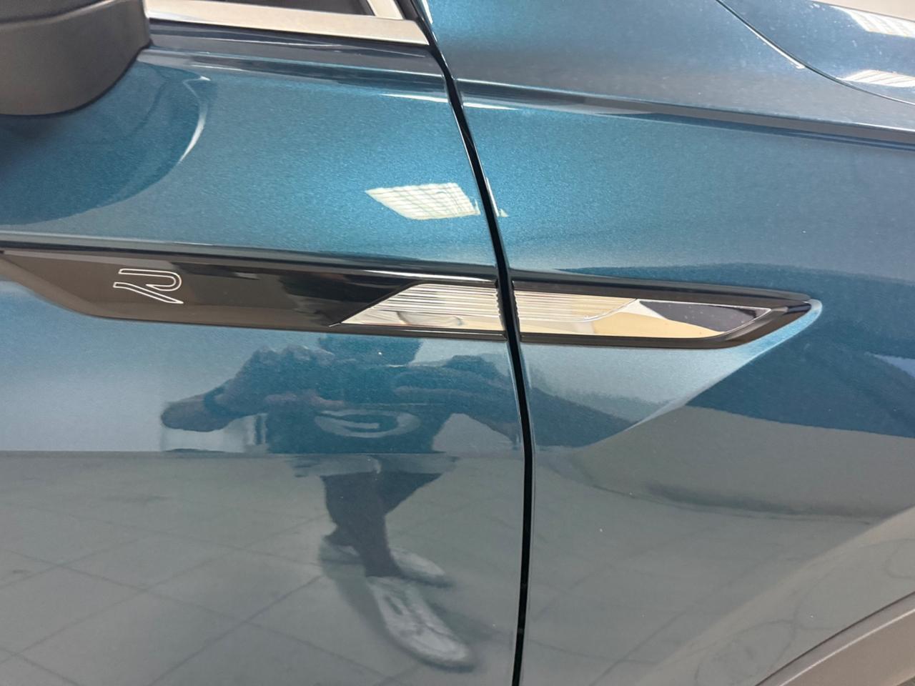 Volkswagen Tiguan 2.0 TDI 150 CV SCR DSG R-Line