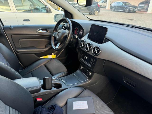 MERCEDES-BENZ B 200 d Automatic Sport