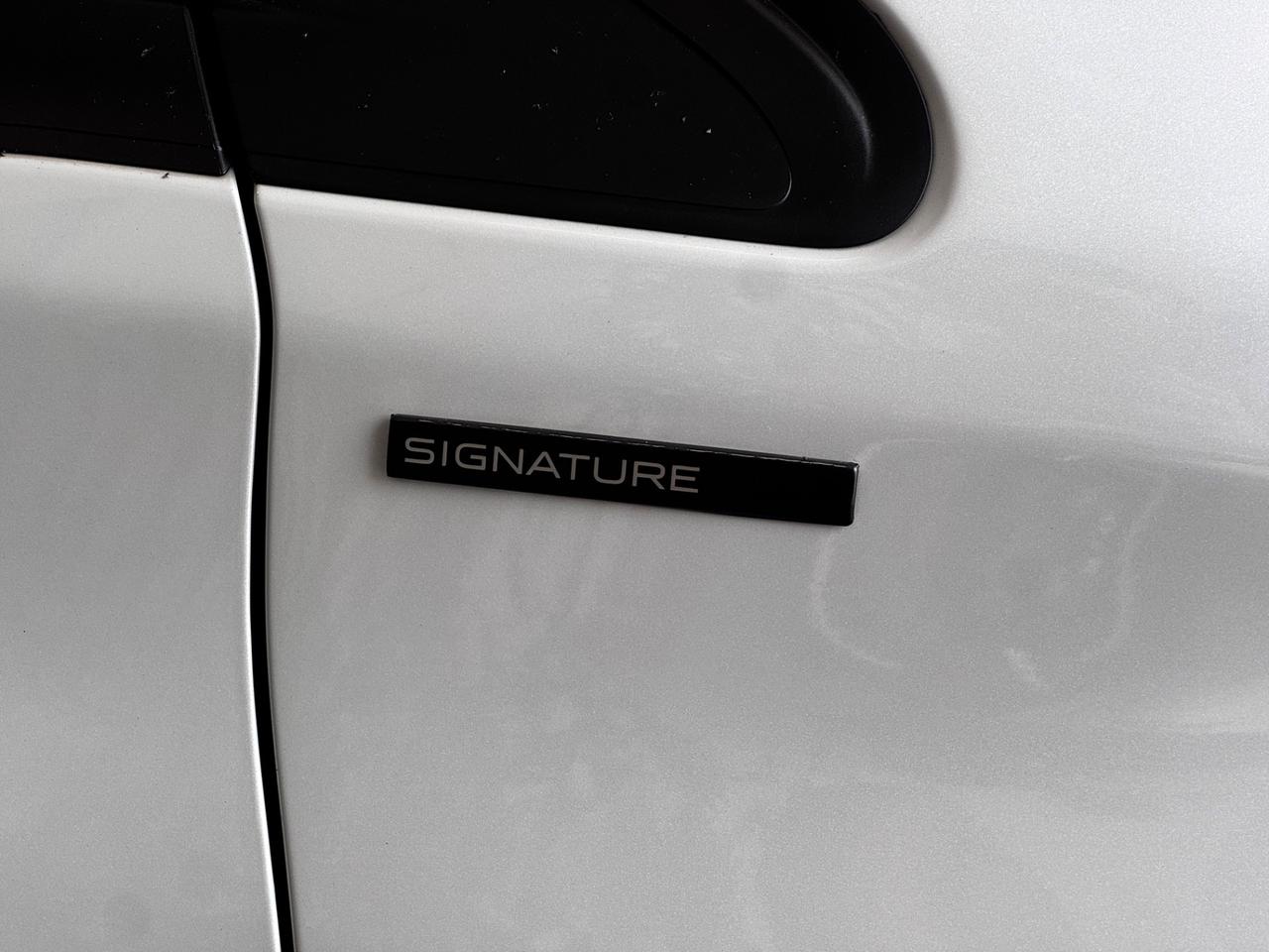 Peugeot 208 BlueHDi 100 S&S 5 porte Signature