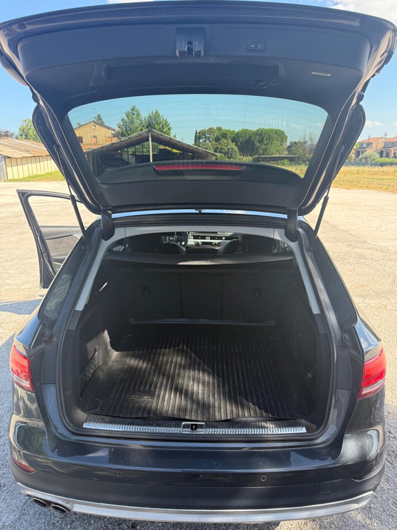 Audi A4 allroad 2.0 TDi 190CV S-tronic IVA ESPOSTA