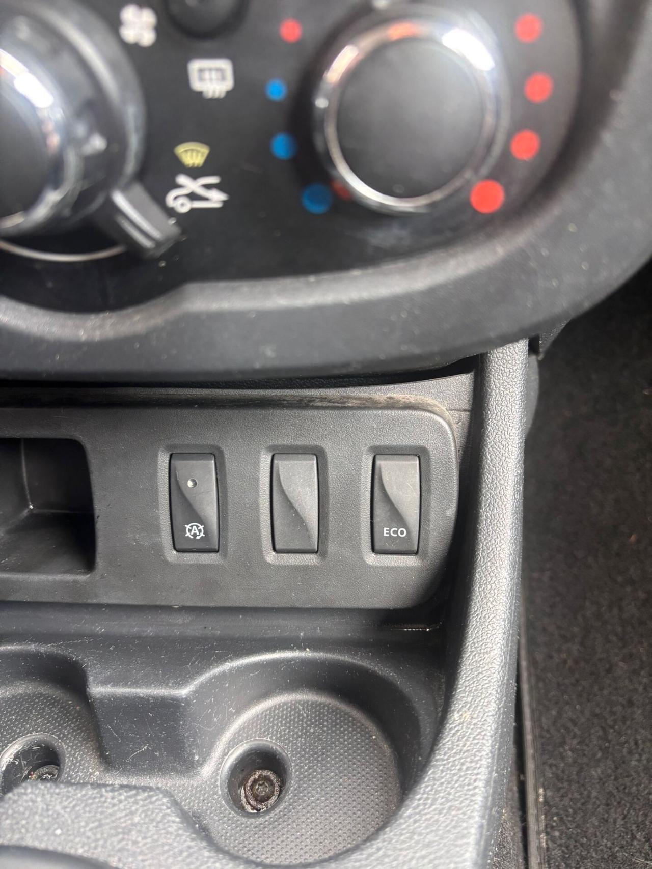 Dacia Duster 1.6 115 SES 4X2 GPL SERIE BLACK SHADOW