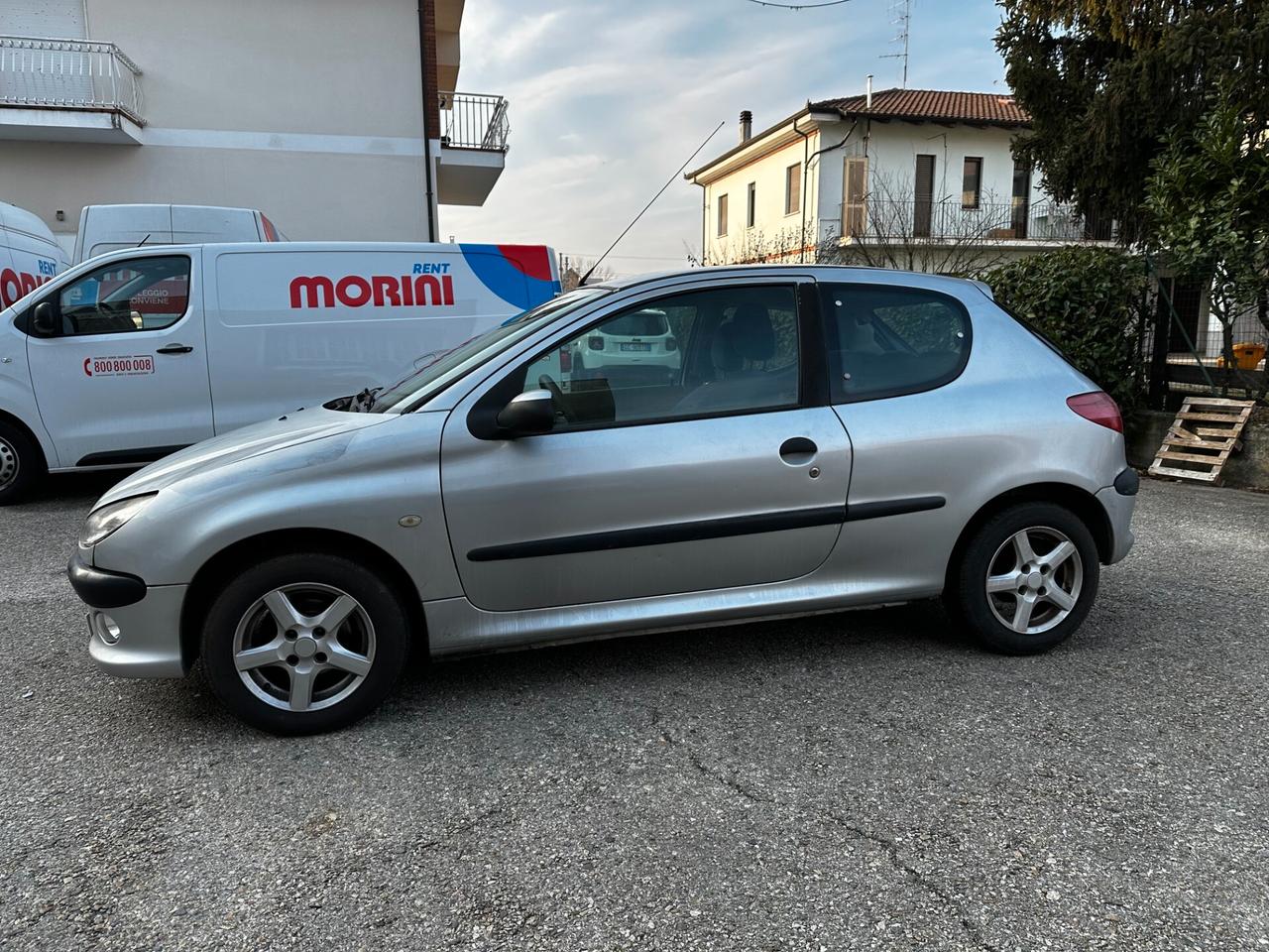 Peugeot 206 1.1 3p. XT