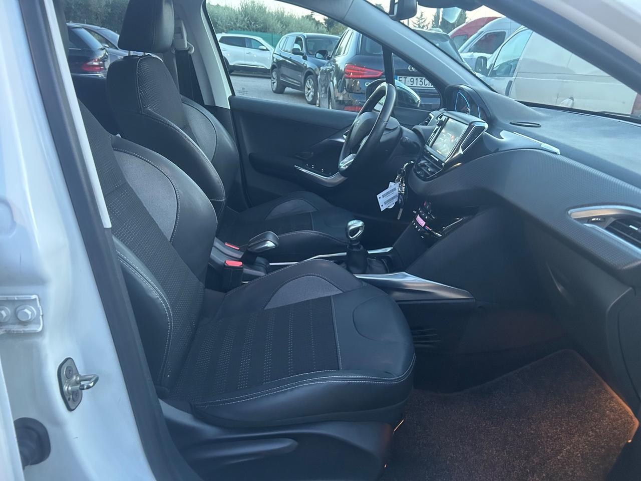 Peugeot 2008 1.6 e-HDi 115 CV Stop&Start 120000km