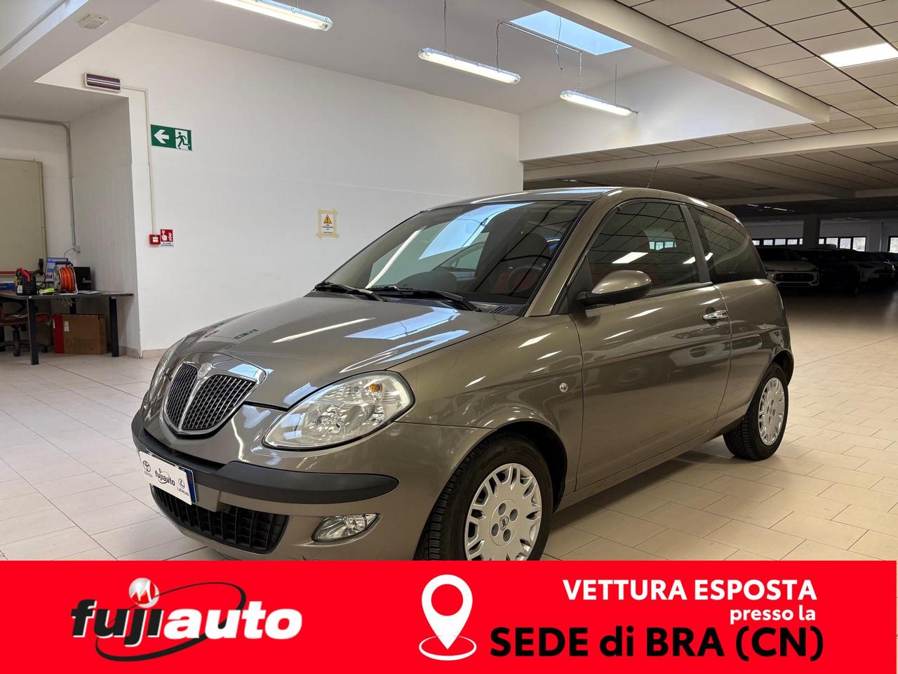 Lancia Ypsilon 1.2 16v Oro