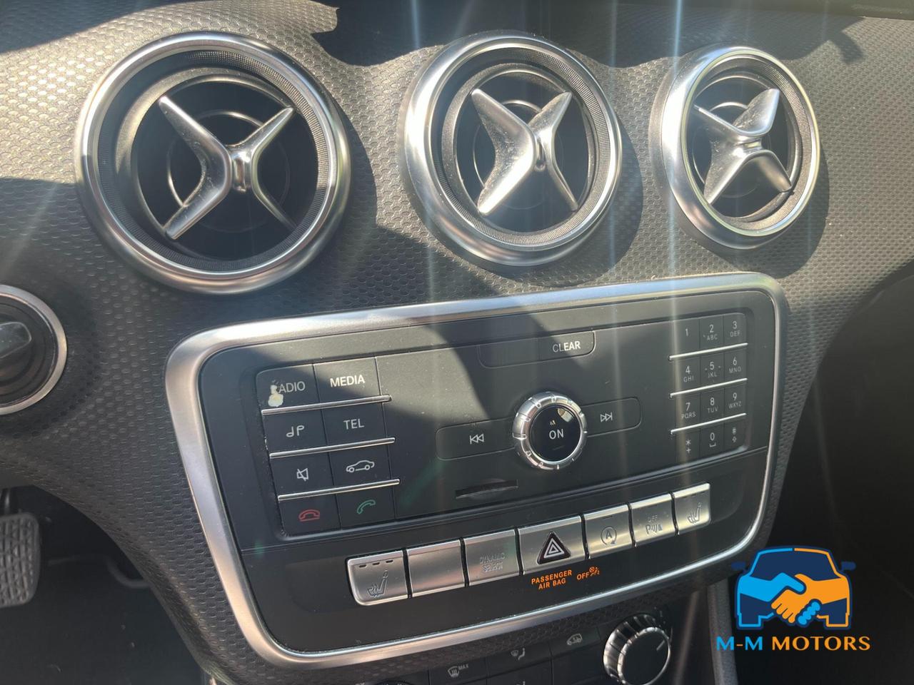 Mercedes-Benz CLASSE A 180 D