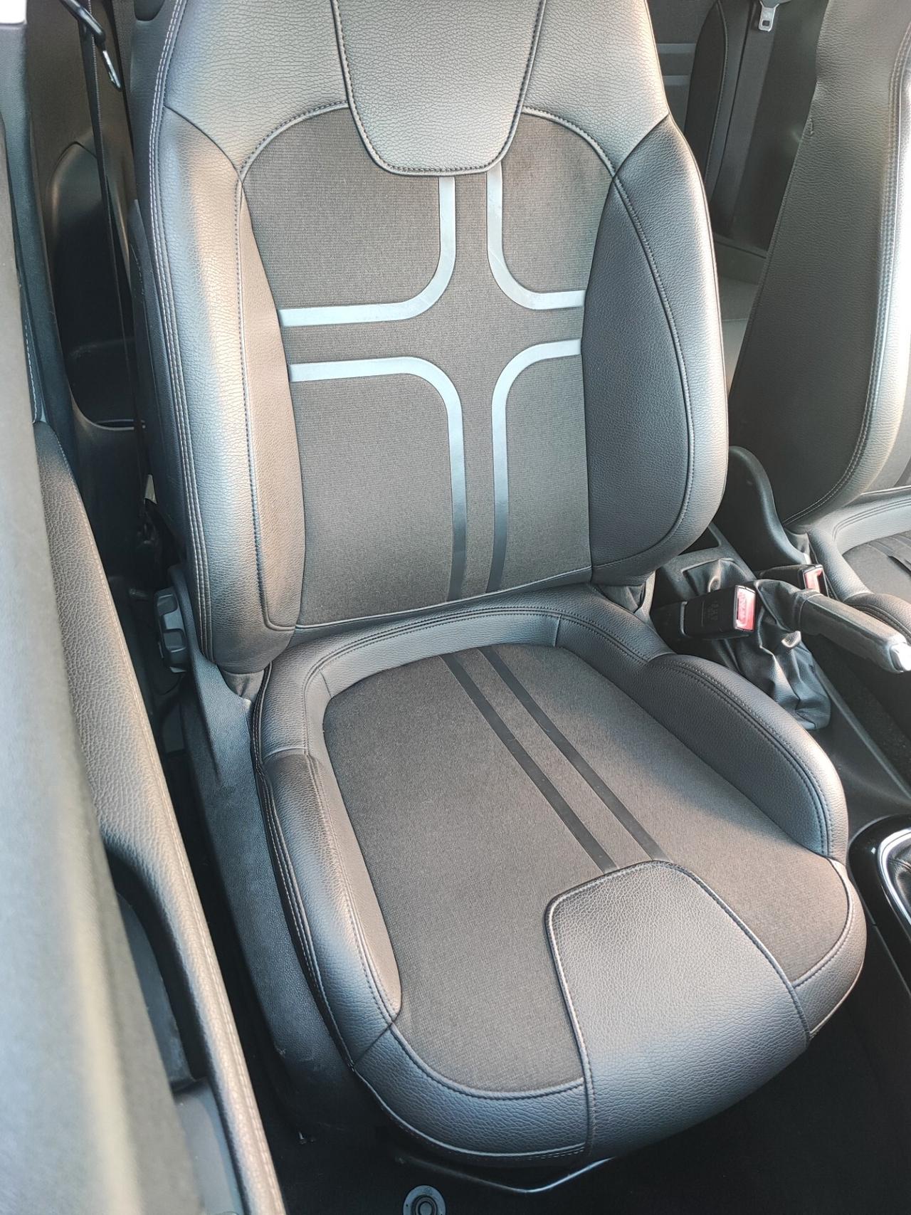 Opel Adam 1.2 70 CV Start&Stop idonea neopatentati