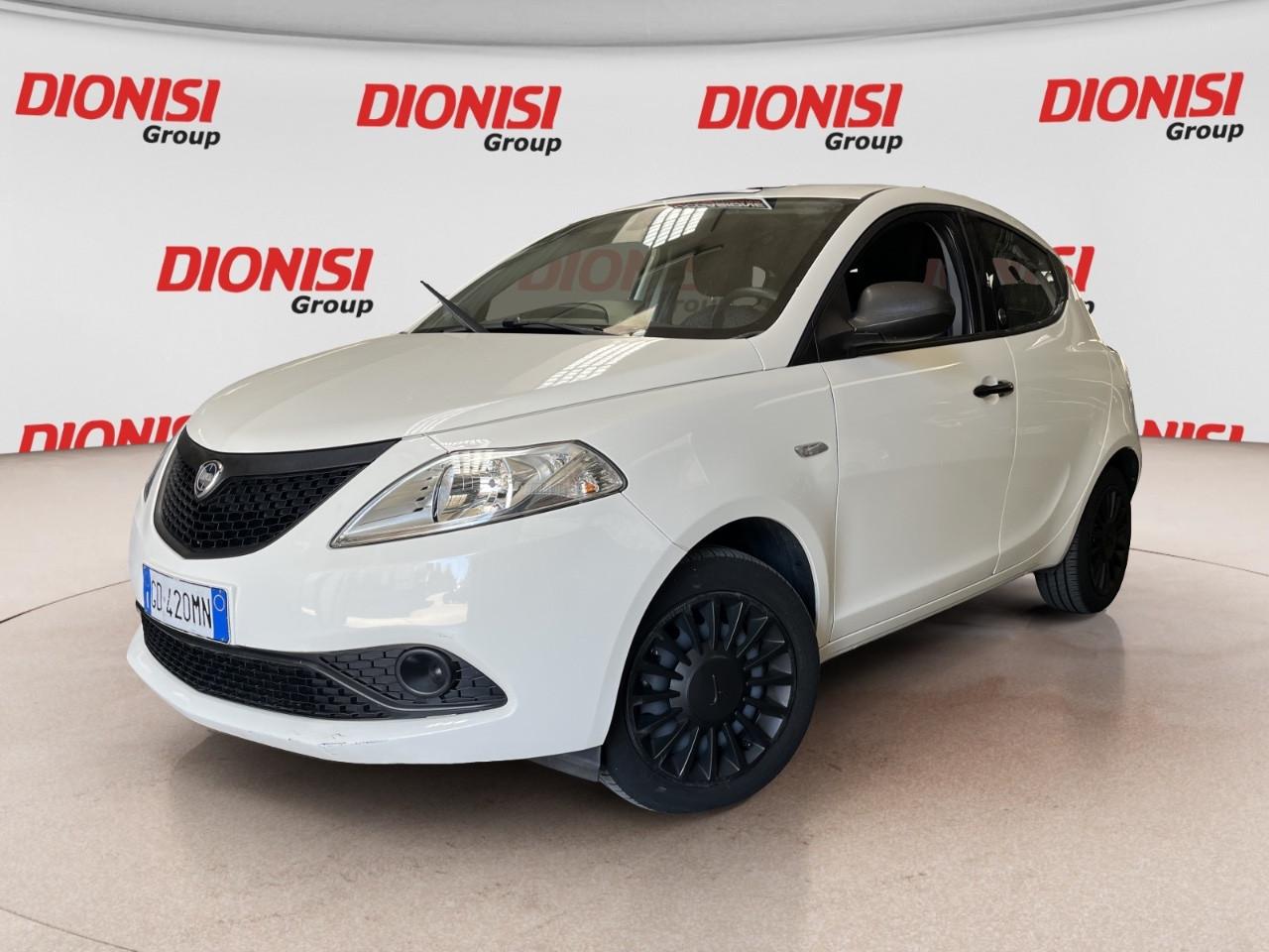 Lancia Ypsilon 1.0 70cv Firefly Hybrid S&S