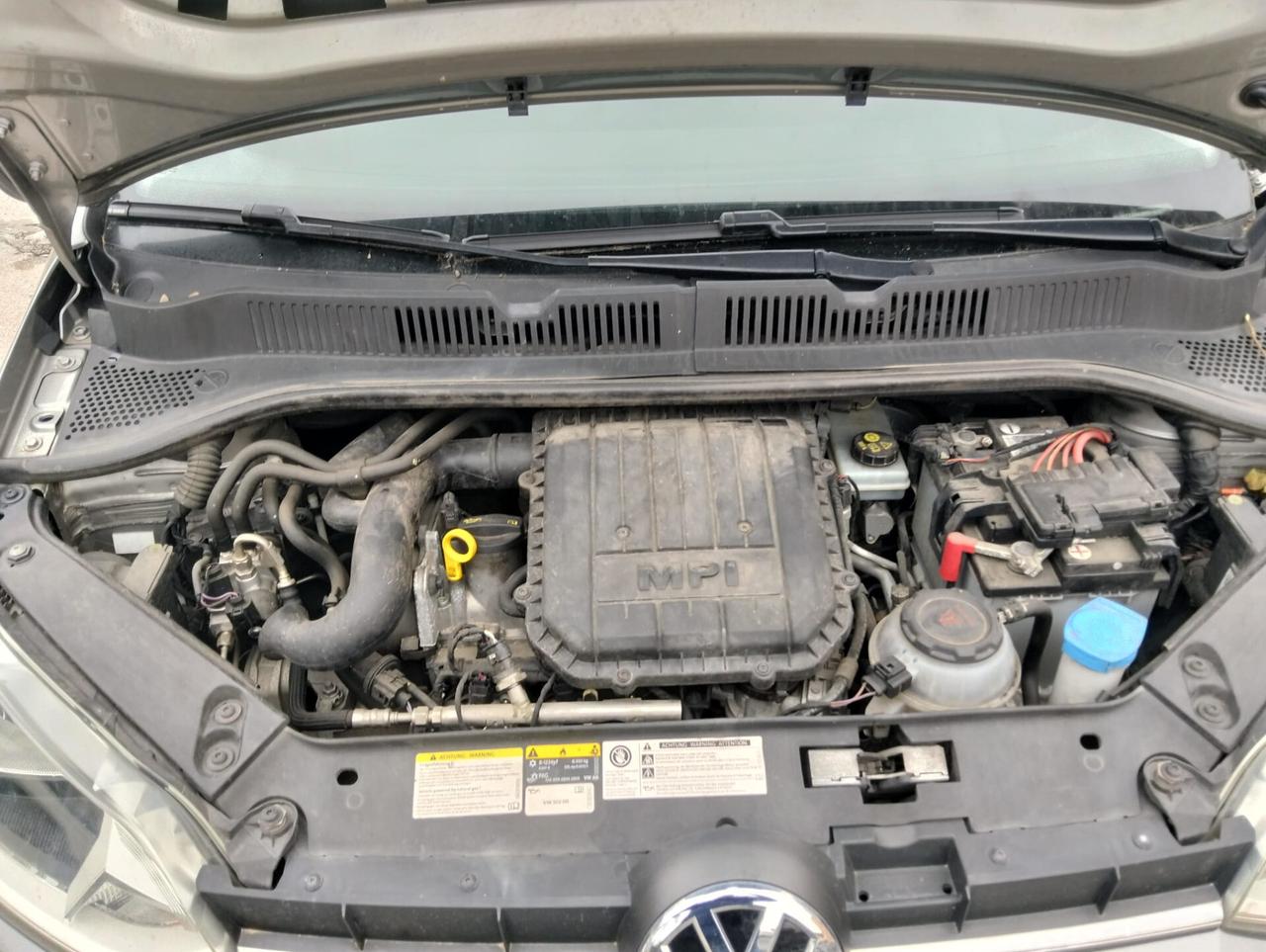 VW UP 1.0 METANO 2019 SINISTRATA