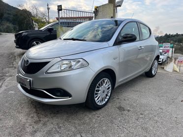 Lancia Ypsilon 1.2 69 CV 5 porte Gold