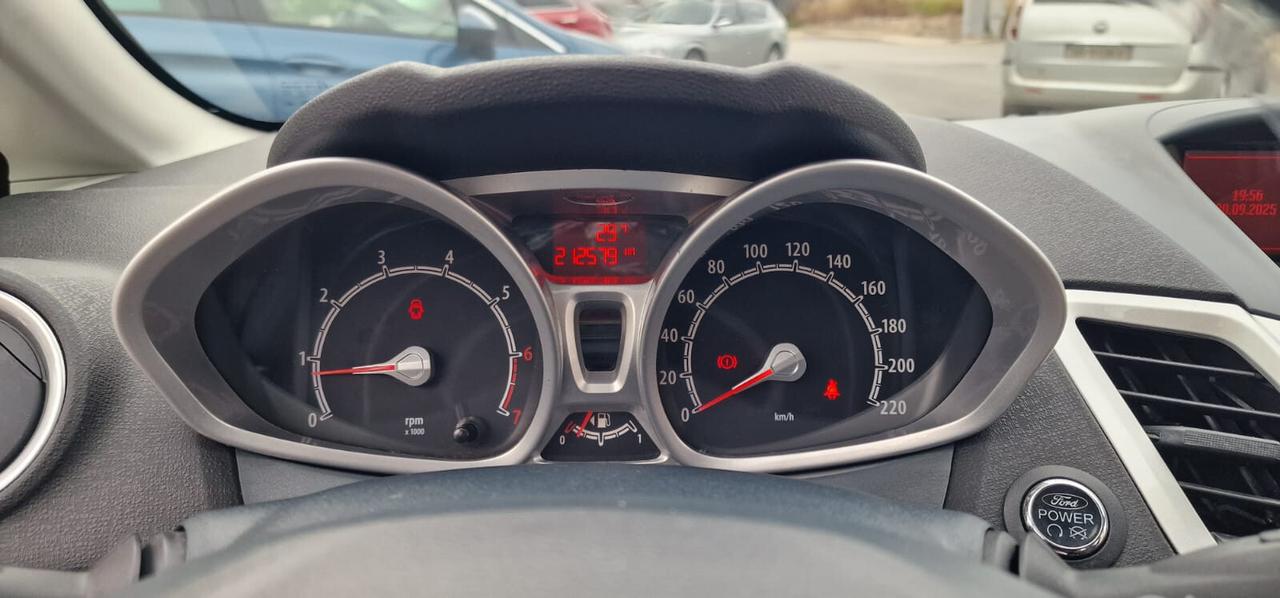 Ford Fiesta 1.2 Benz 5 porte Titanium 2011
