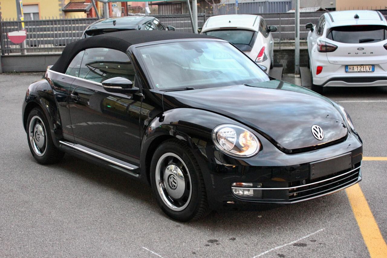 Volkswagen Maggiolino Cabrio 2.0 TDI DSG SENSORI SEDILI RISCALDATI