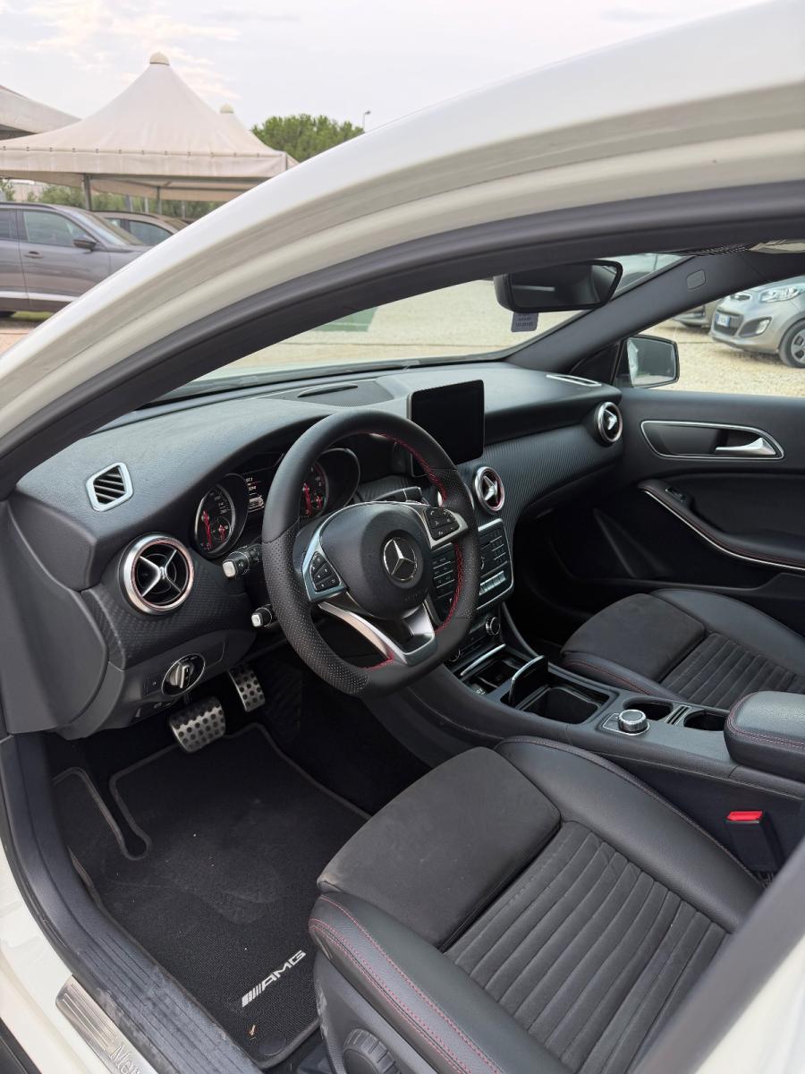 MERCEDES - Classe A - A 180 d Premium