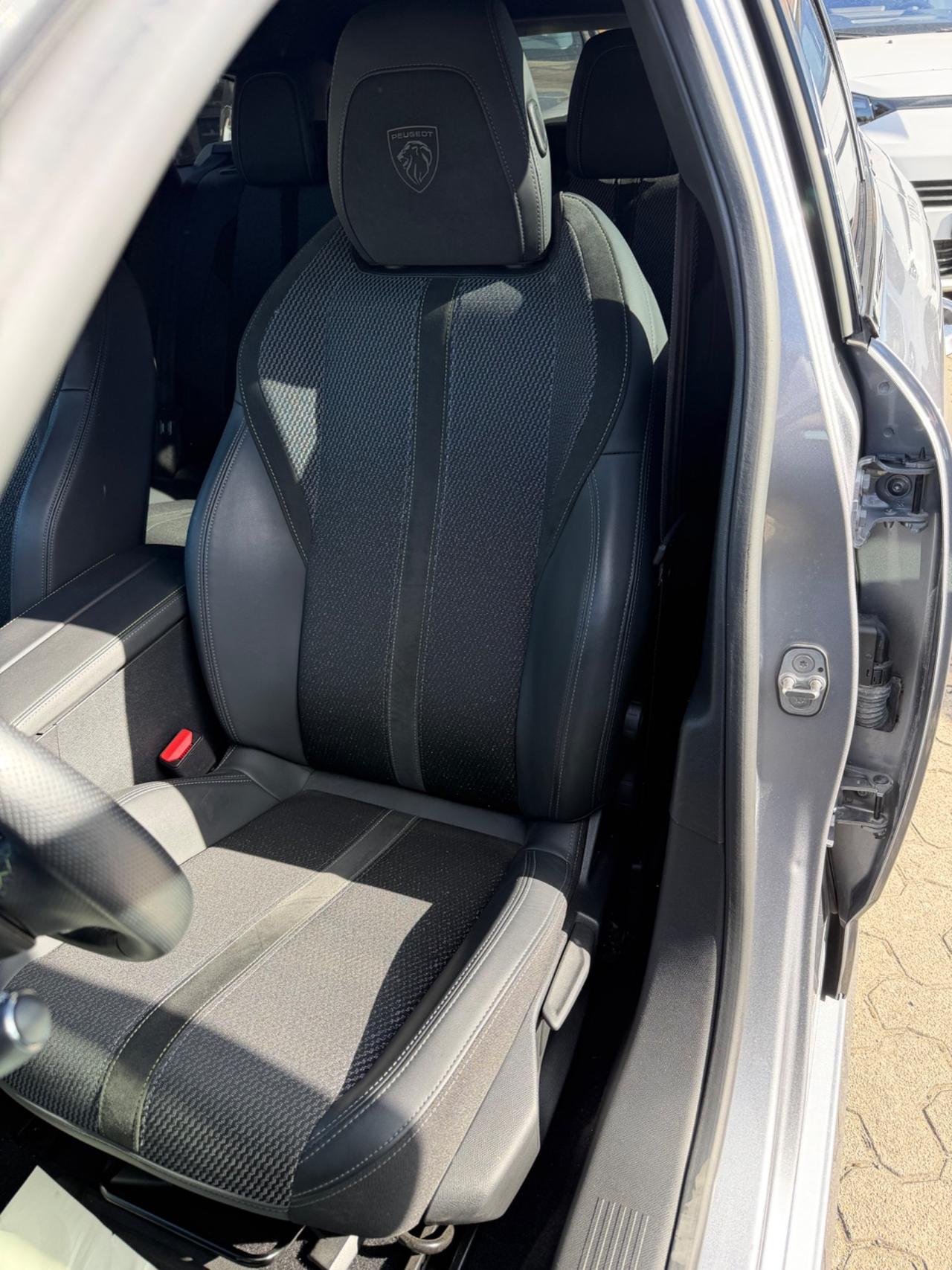 Peugeot 308 Hybrid 145 e-DCS6 SW GT