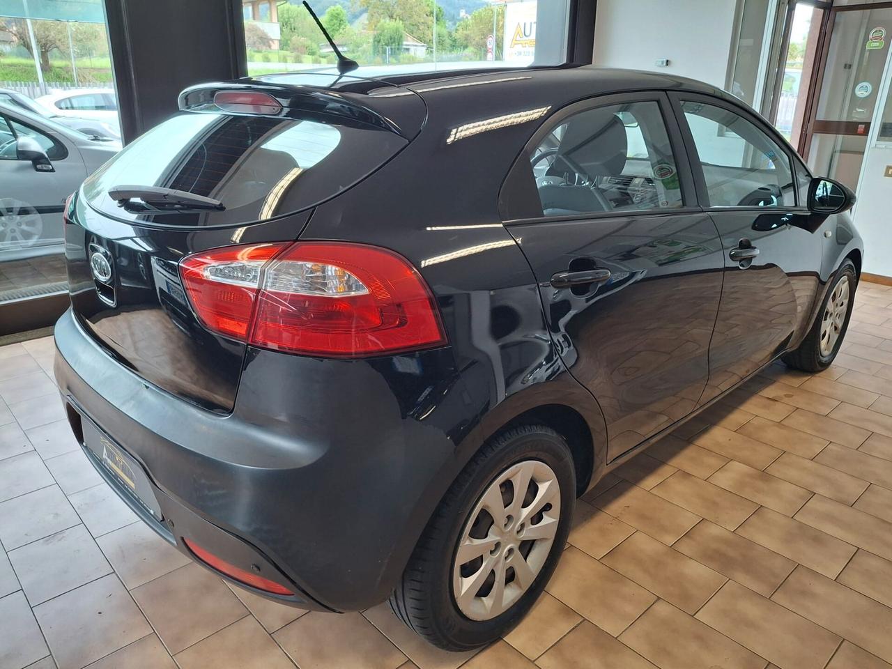 Kia Rio 5p 1.2 EX*NEOPATENTATI