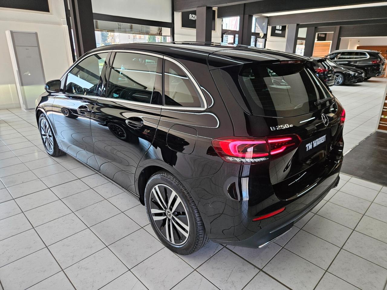 Mercedes-Benz B 250 e eq-power Business Extra auto