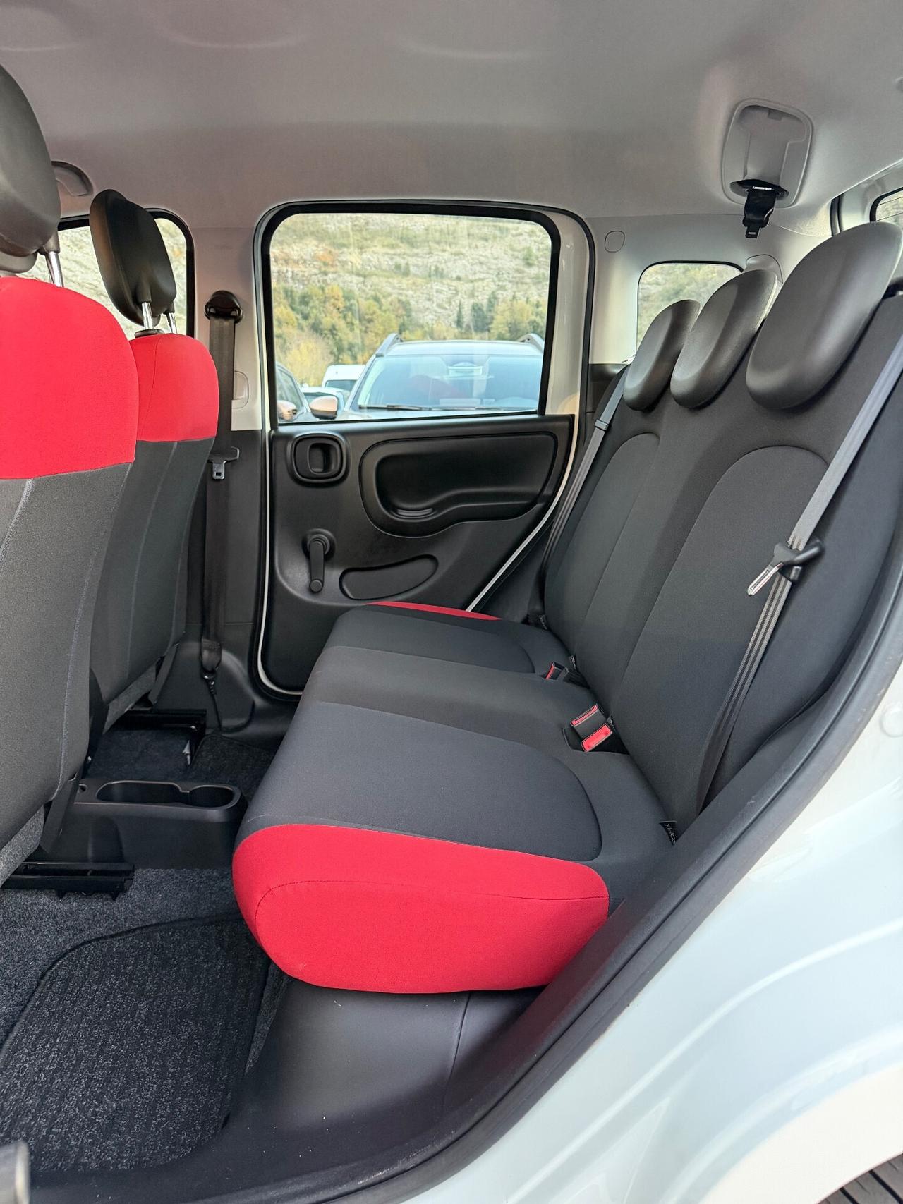 Fiat Panda 1.2 69 CV E6 - POSTI 5 NEOPATENTATI