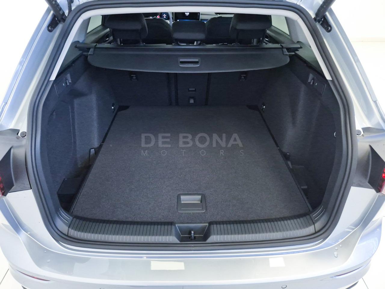 Volkswagen Golf variant 2.0 tdi life 150cv dsg