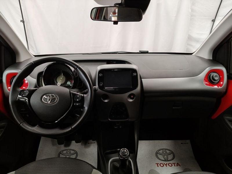 Toyota Aygo Connect 1.0 VVT-i 72 CV 5 porte x-play