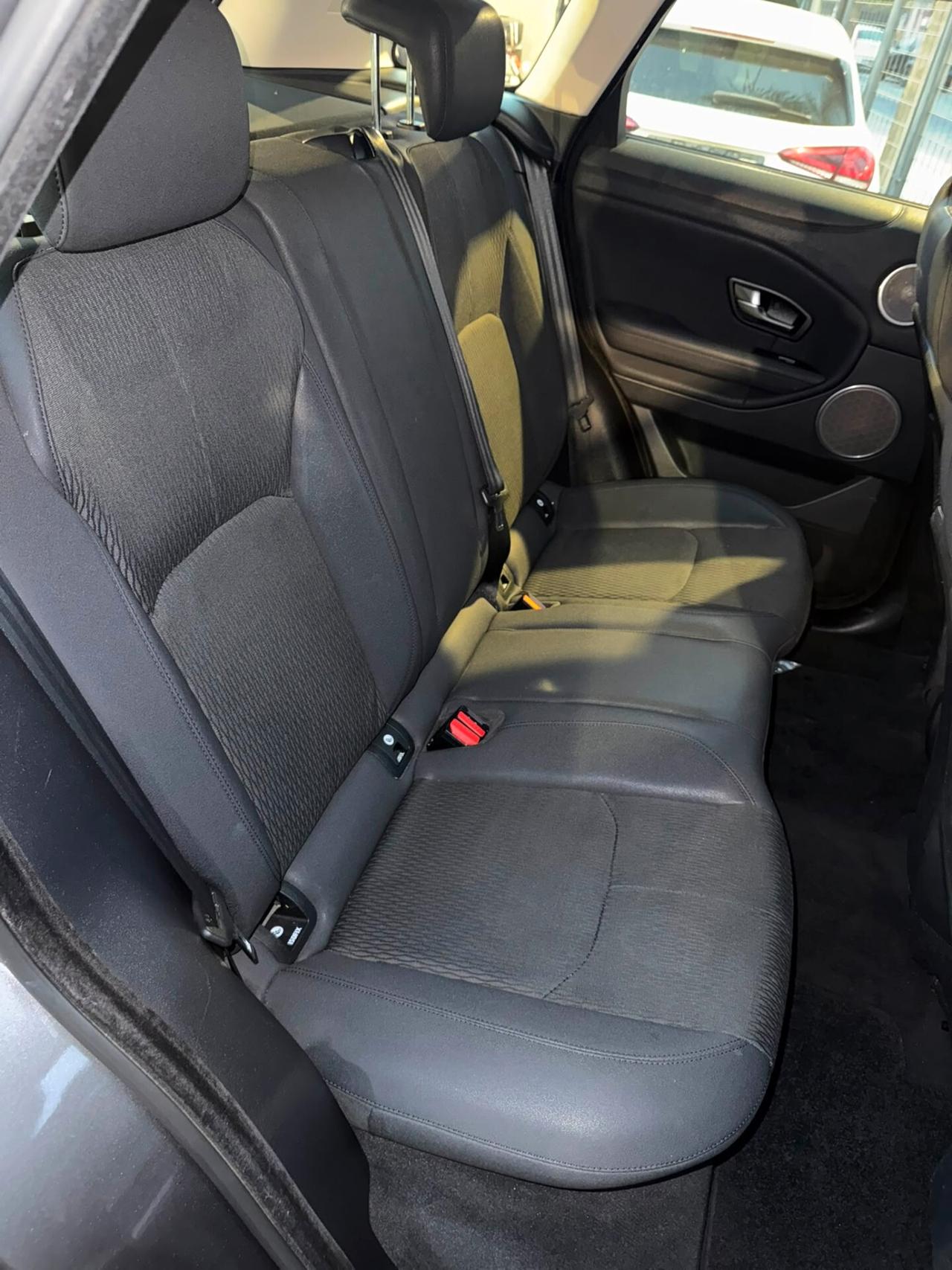 Land Rover Range Evoque 2.0 TD4 150 CV 5p. SE