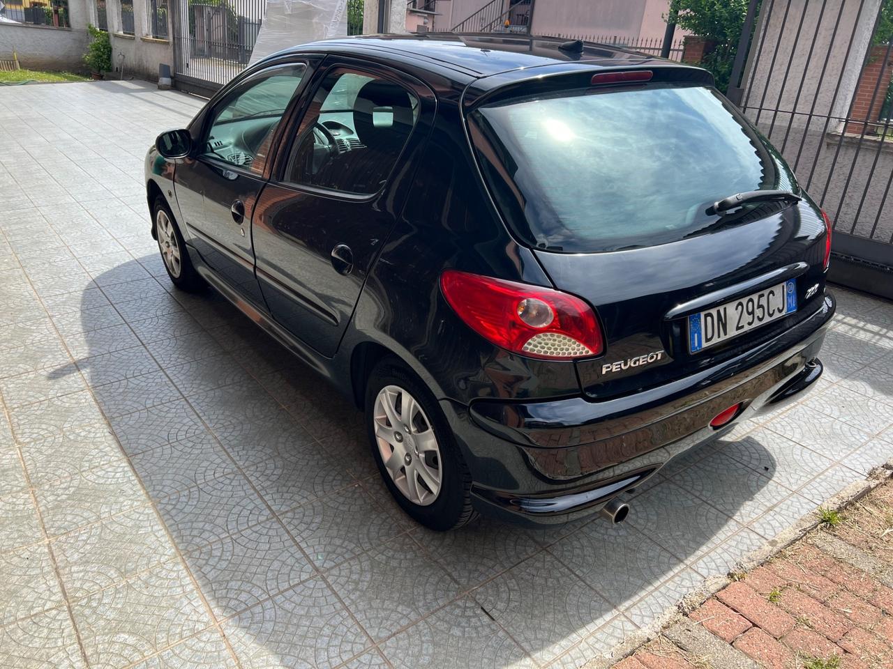Peugeot 206 1.4 5p. Enfant Terrible