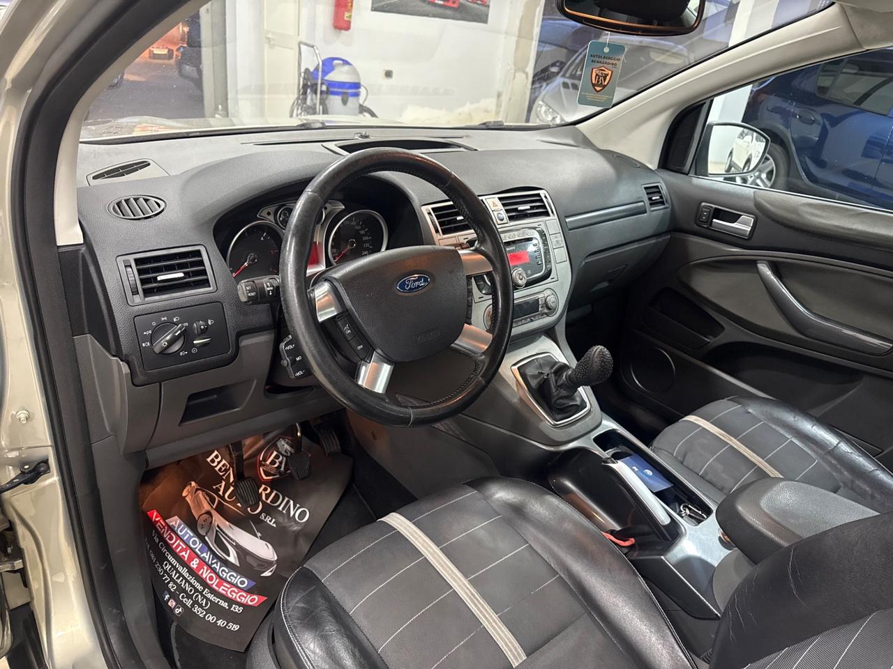 Ford Kuga 2.0 TDCi 4x4 titanium