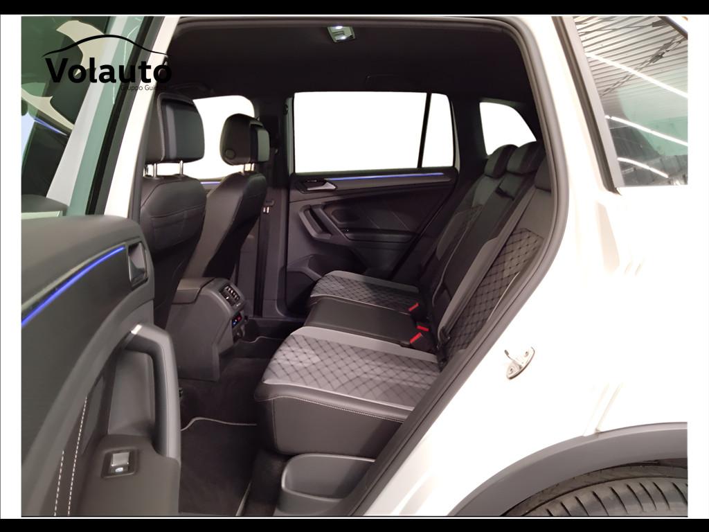 VOLKSWAGEN Tiguan II 2021 - Tiguan 2.0 tdi R-Line 4motion 150cv dsg