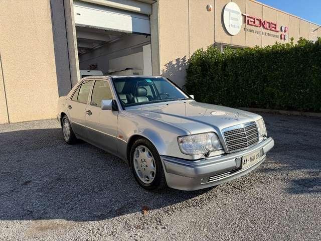 Mercedes-Benz E 500 cat