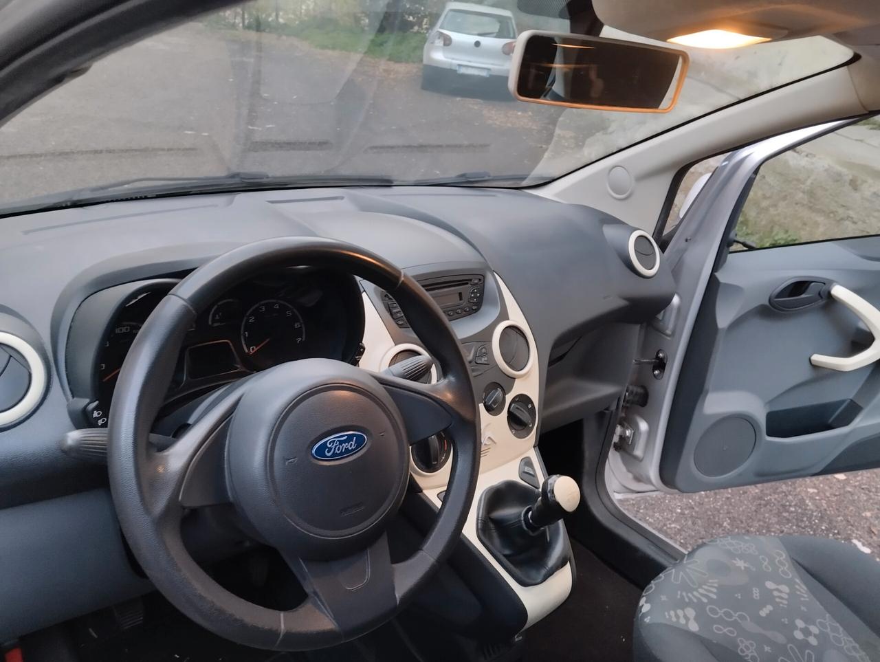 Ford Fiesta 1.4 TDCi 70CV 3 porte Titanium