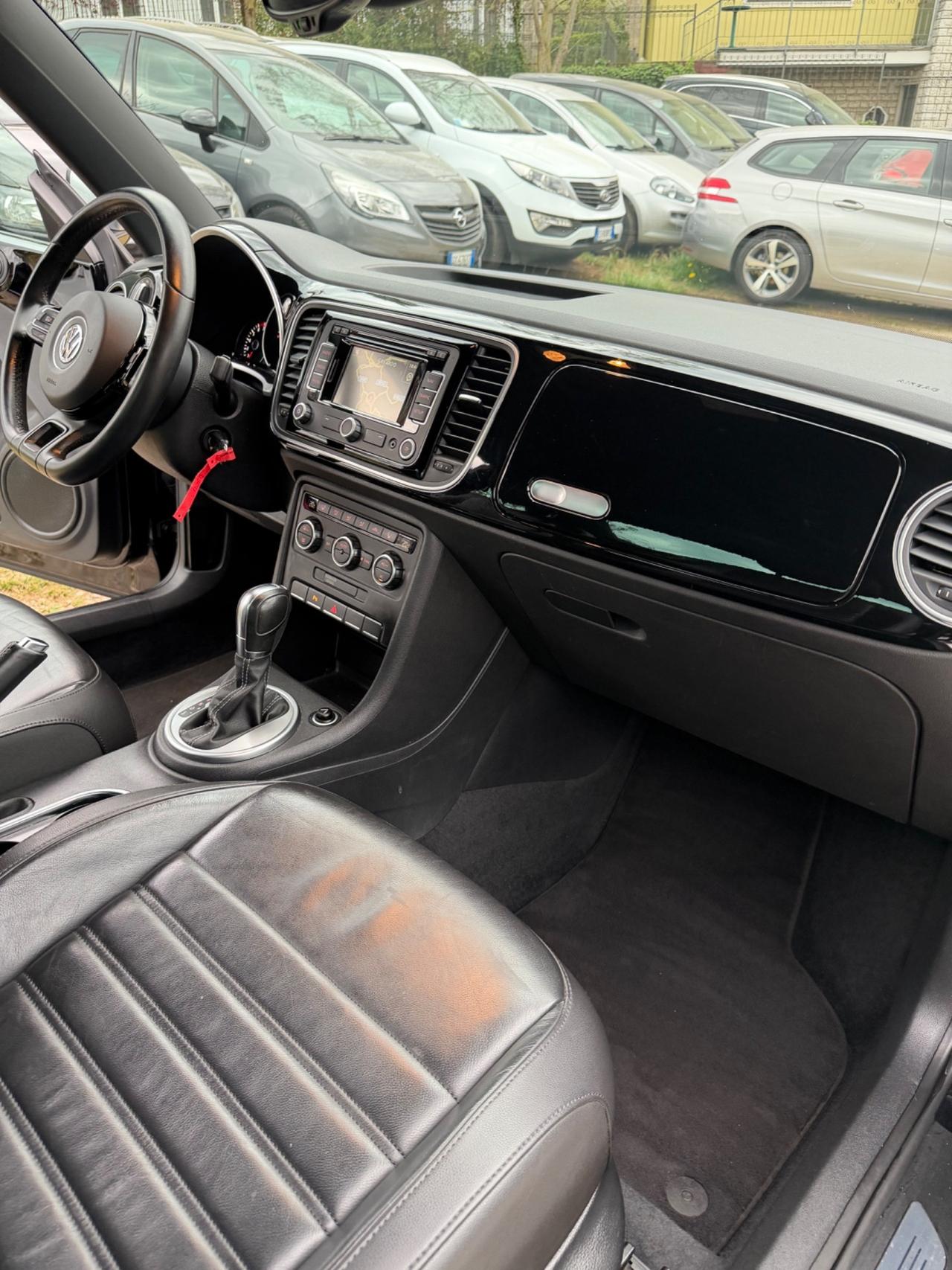 Volkswagen MAGGIOLINO BEETLE DSG SPORT KMCERT