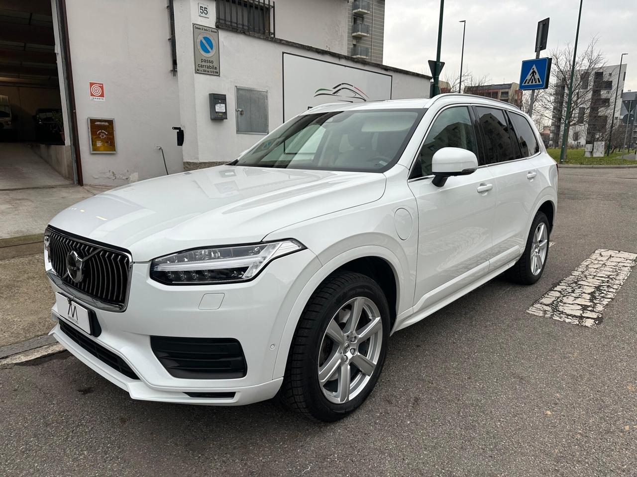 Volvo XC90 2.0 t8 te phev Momentum awd 7p - AUT/NAV/CAMERA360