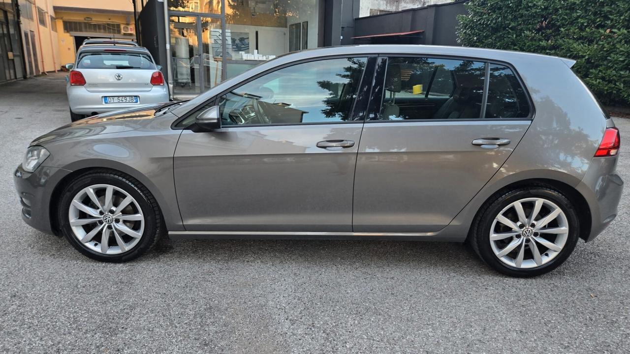 Volkswagen Golf 1.4 TSI 140 CV 5p. Highline BlueMotion Tettuccio
