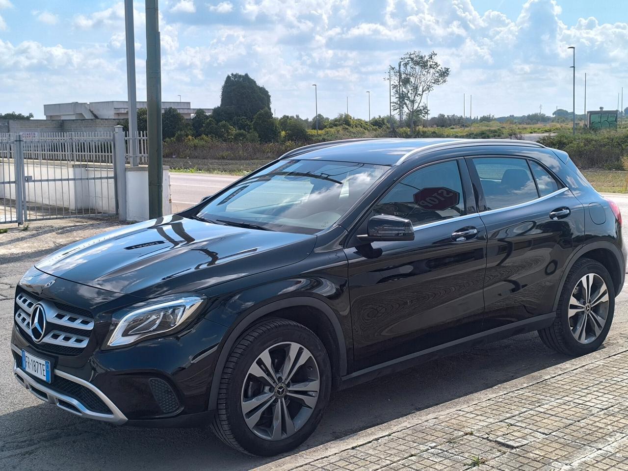 MERCEDES GLA 180 CDI PREMIUM LED/NAVI