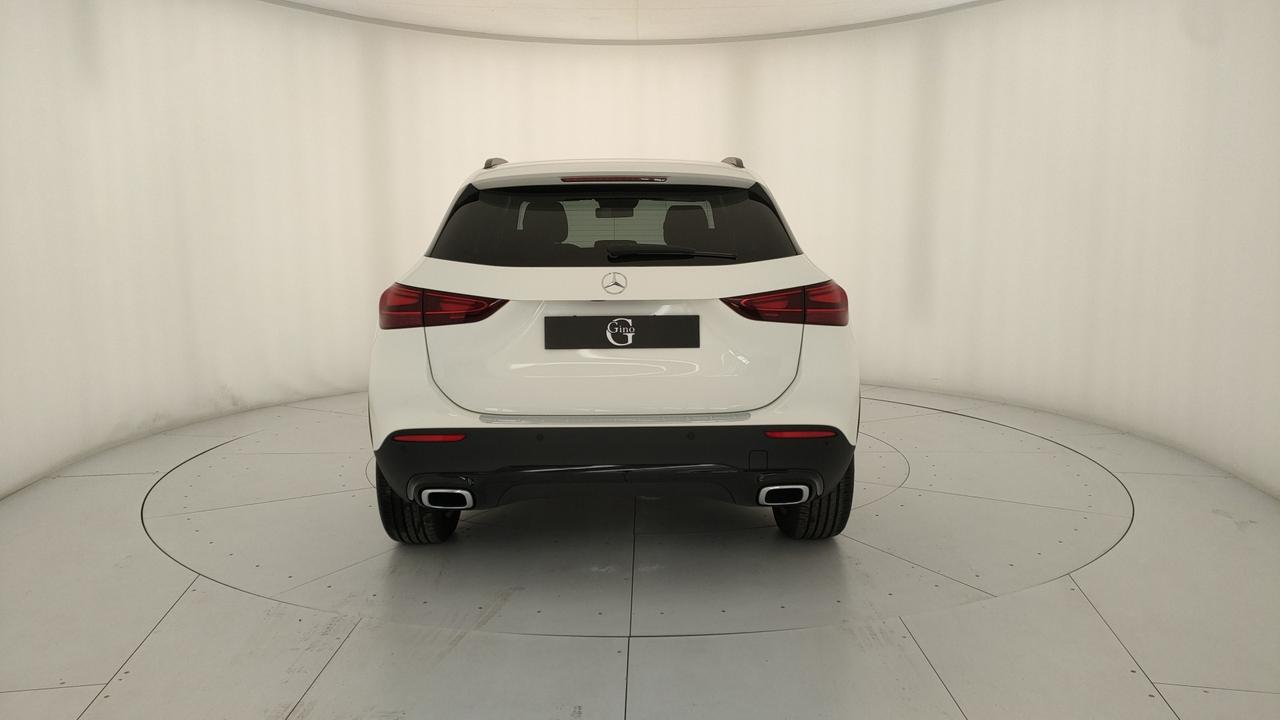 Mercedes-Benz GLA 200 d Automatic 4MATIC