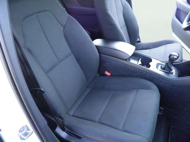 VOLVO XC40 XC40 D3 BUSINESS PLUS