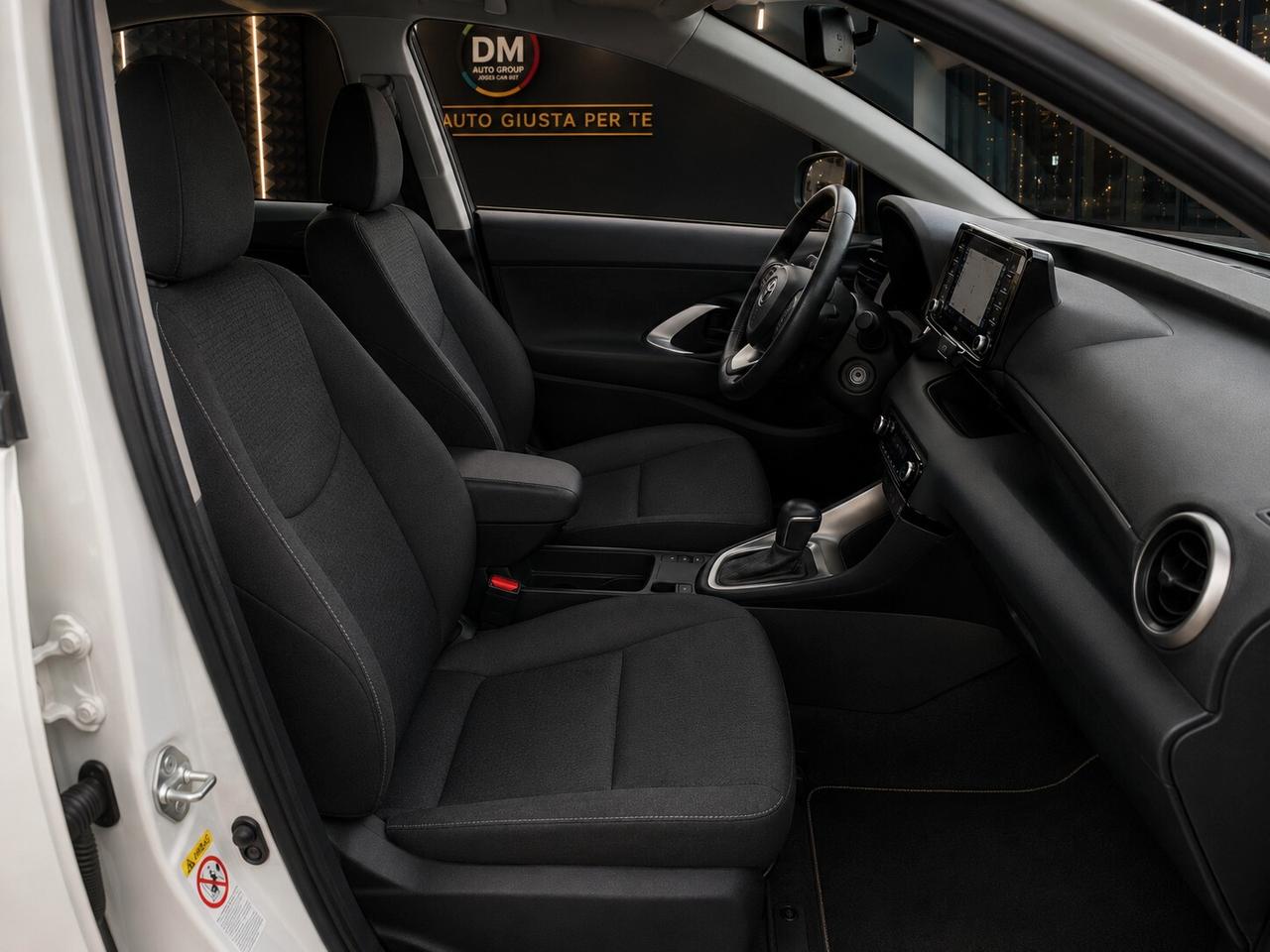 Toyota Yaris 1.5 Hybrid 5 porte Business