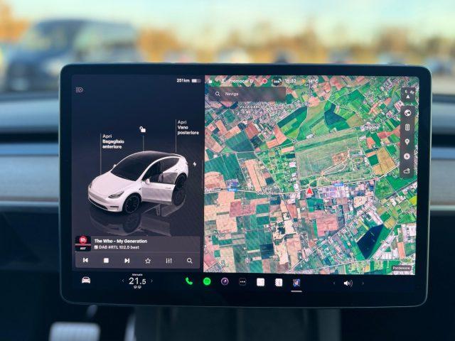 TESLA Model Y PERFORMANCE DUAL MOTOR AWD *UNIPROP*