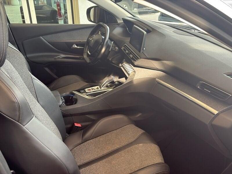 Peugeot 3008 BlueHDI 130 EAT8 S&S Allure *Promo*