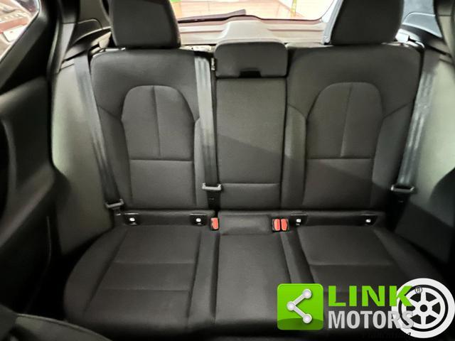 VOLVO XC40 D3 SENSUS NAVI - GARANZIA