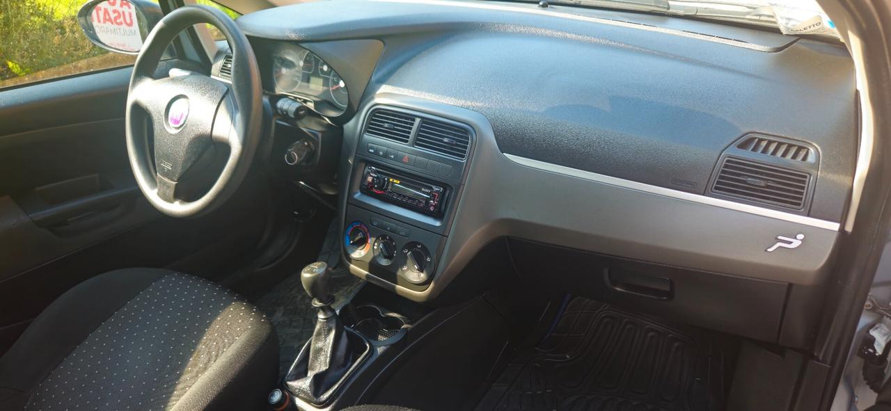 Fiat Grande Punto 1.2 B 48kw NEOPATENTATI