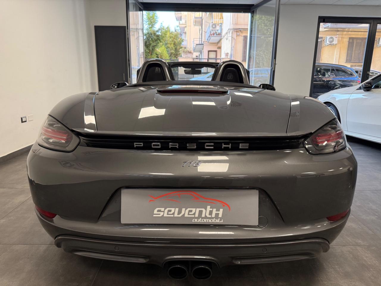 Porsche 718 Spyder Boxster 2.0
